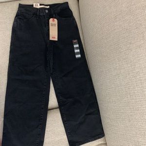 Levi’s Cropped Wide Leg Jeans